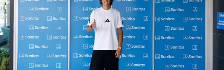 完美体育官网-皇马官方晒照：新签下的A费完成体检，即将正式成为球队一员