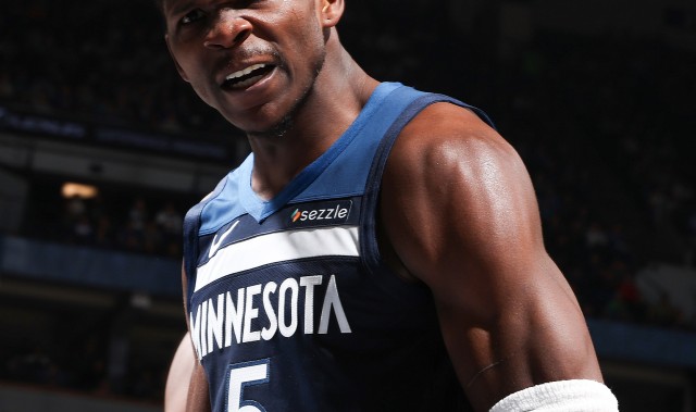 🏀森林狼总裁谈爱德华兹：他会成为历史最伟大的球员之一