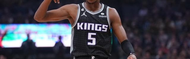 完美体育-国王赢下赛季首胜！全败球队仅剩湖人一支