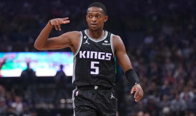 完美体育-国王赢下赛季首胜！全败球队仅剩湖人一支