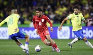 记者：切尔西计划将17岁小将派斯纳入世俱杯大名单