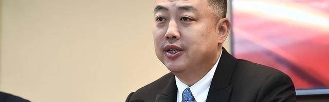 有种人生赢家叫刘国梁，辞职乒协主席短短10个月，早已走上光明大道|国乒|乒乓球|商业|演讲者|青少年_新浪体育_新浪新闻